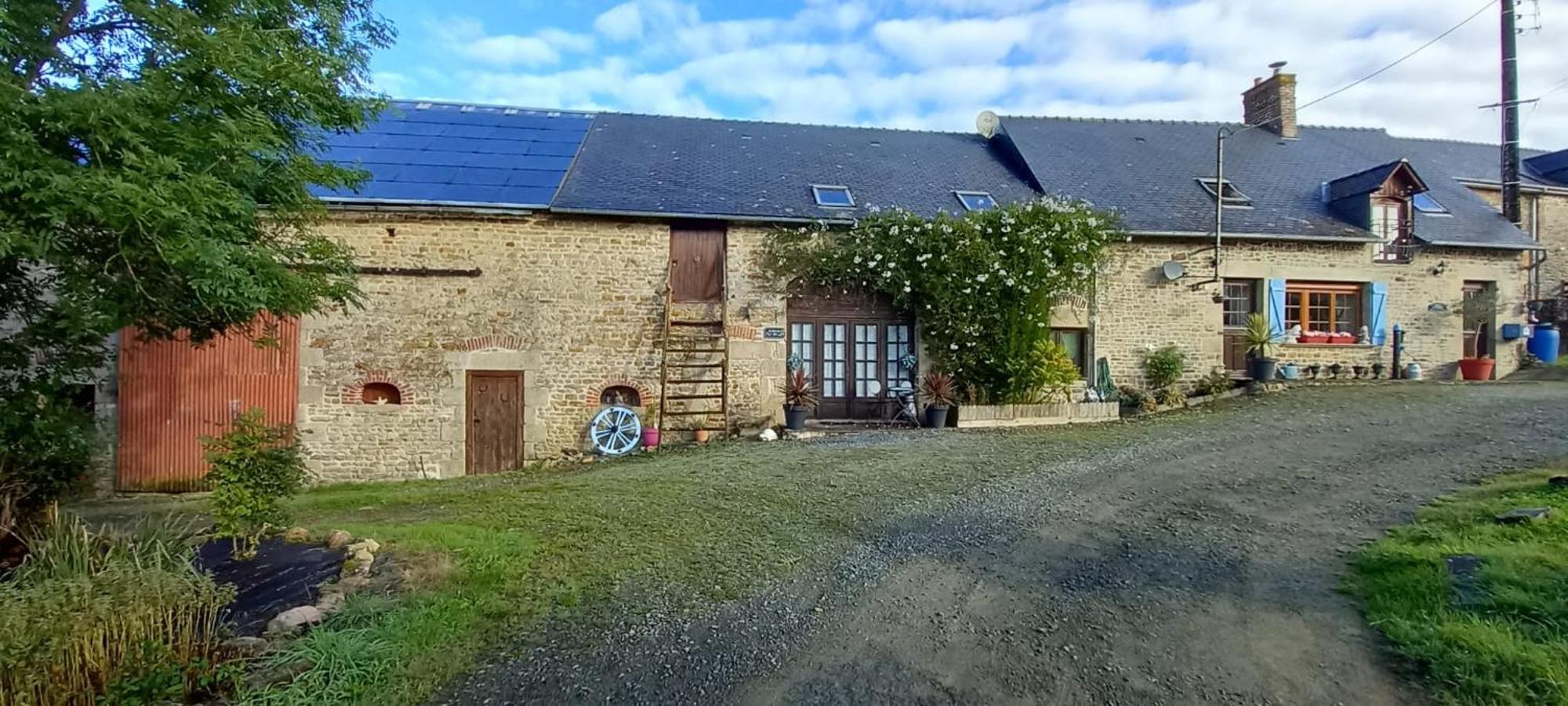 La Pitardiere Gite Villaines-la-Juhel Exterior photo